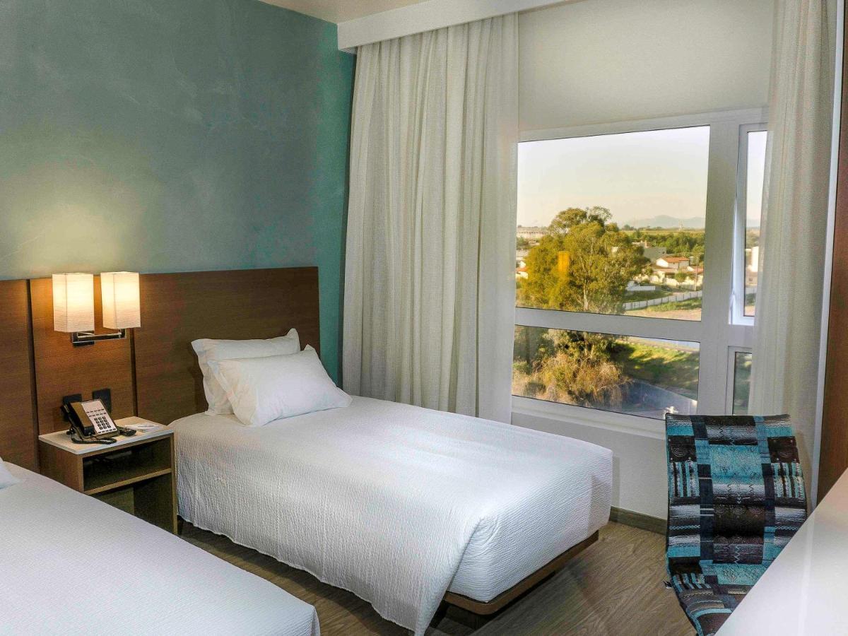 Отель Ibis Styles Curitiba Aeroporto Сан-Жозе-дус-Пиньяйс Экстерьер фото