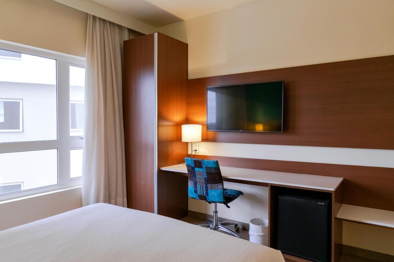 Отель Ibis Styles Curitiba Aeroporto Сан-Жозе-дус-Пиньяйс Экстерьер фото