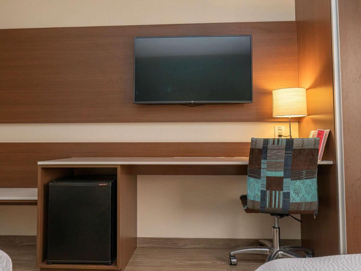 Отель Ibis Styles Curitiba Aeroporto Сан-Жозе-дус-Пиньяйс Экстерьер фото