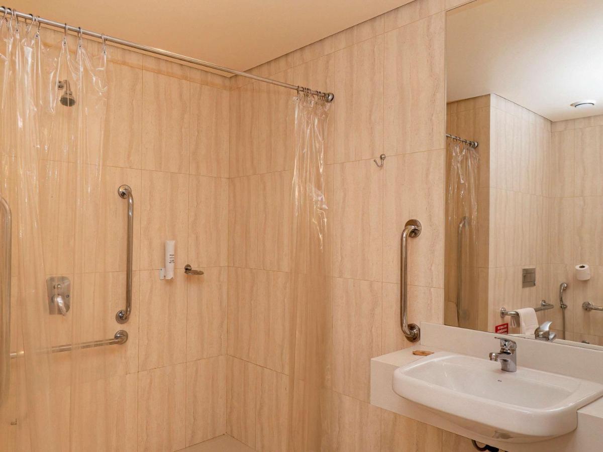 Отель Ibis Styles Curitiba Aeroporto Сан-Жозе-дус-Пиньяйс Экстерьер фото
