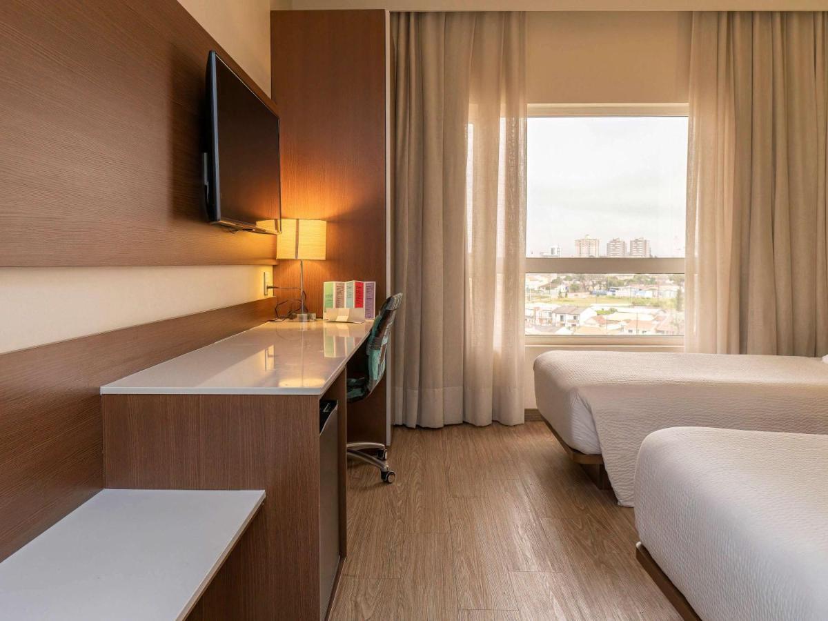 Отель Ibis Styles Curitiba Aeroporto Сан-Жозе-дус-Пиньяйс Экстерьер фото